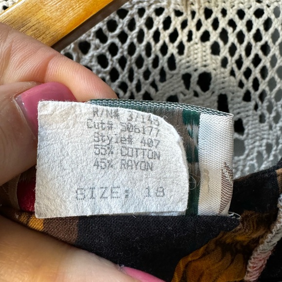 Hilo Hattie Aloha Hawaiian dress - Picture 7 of 9